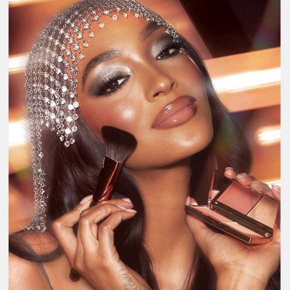 Charolette Tilbury NIB Blush & Glow Mini Glide Pallette - Tan-Deep - - Picture 3 of 11